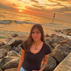 Meet your Posher, Shawnell